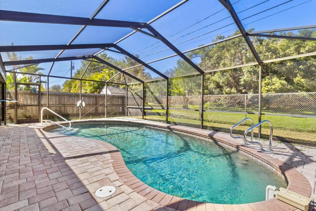 Perfect For Family Gatherings With A Heated Pool! - Clearwater'S Clear Choice מראה חיצוני תמונה